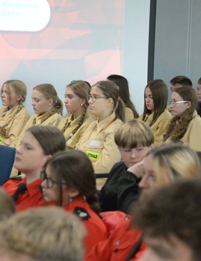 Młodzi strażacy o przyszłości bezpieczeństwa regionu. III Kongres MDP-12203