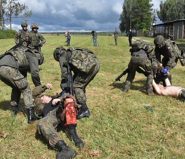 Setki tysięcy Polaków pójdą na szkolenie. Wojsko otwiera drzwi dla cywilów-12138