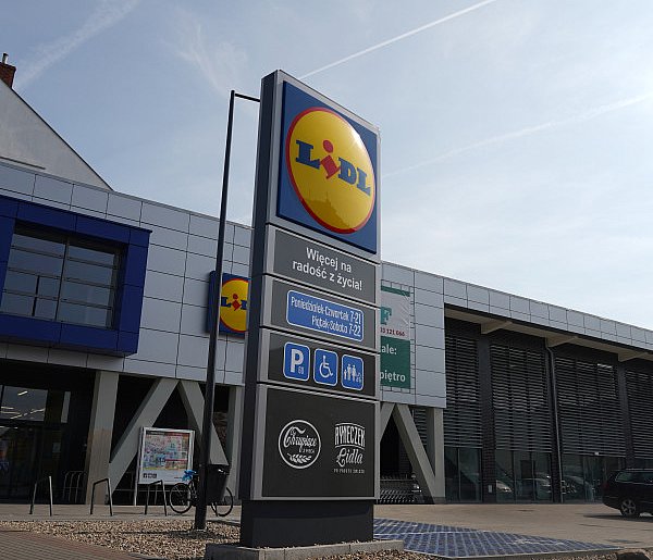 Lidl wycofuje popularne mięso. GIS wykrył niebezpieczne skażenie-12194