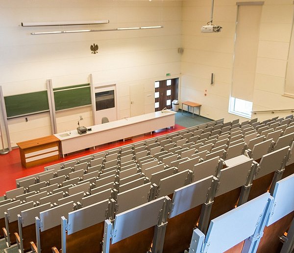 Uczelnie przeżywają oblężenie. Ten kierunek przyciąga tłumy-12295