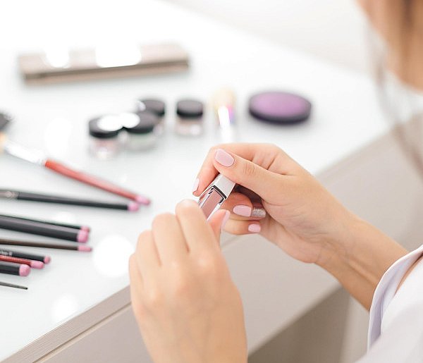 Nie używaj tych kosmetyków. GIS ostrzega przed produktami-12345