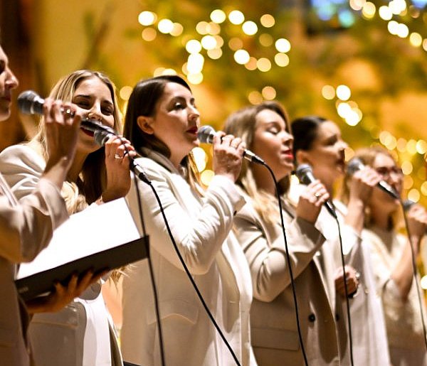 Gospelsi kolędowali w Lublińcu. Ciąg dalszy nastąpi-12622