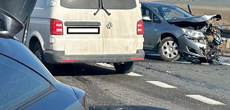 Powiat lubliniecki. Zderzenie samochodów na DK 11