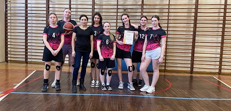 Lubliniec. Nasi koszykarze na drugich miejscach