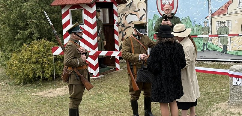 Lubliniec. Odsłonięcie pomnika, komiks i...