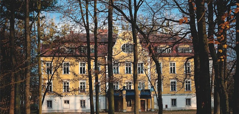 Kłopotliwe bogactwo, czyli losy zamków i pałaców