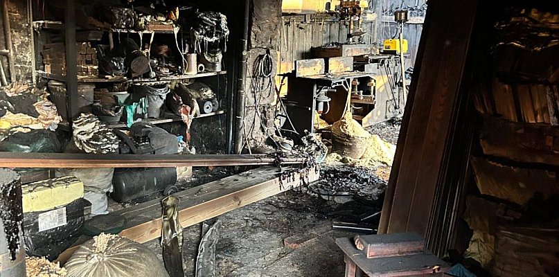 Powiat lubliniecki. Pożar budynków gospodarczych - 11667