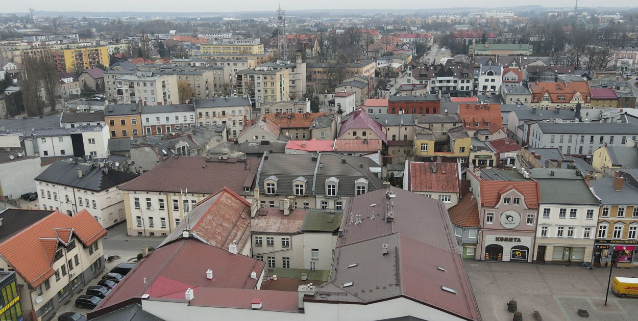 Zarząd Wojewódzkiego Funduszu Ochrony Środowiska i Gospodarki Wodnej w Katowicach poinformował o przedłużeniu terminu składania wniosków w dwóch programach wspierających poprawę jakości powietrza i rozwój odnawialnych źródeł energii. Fot. Jarosław Myśliwski